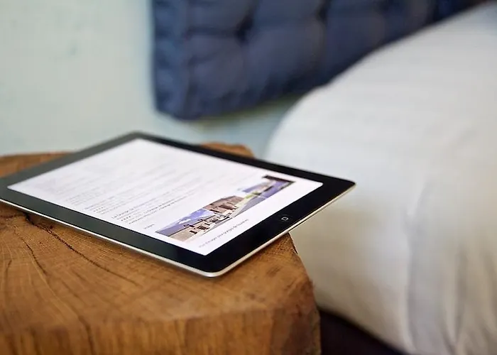 Bed & Breakfast La Grange De Boulaines 3*